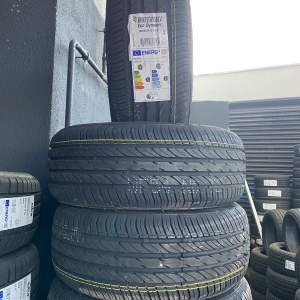 195/45/15 yeni lastik